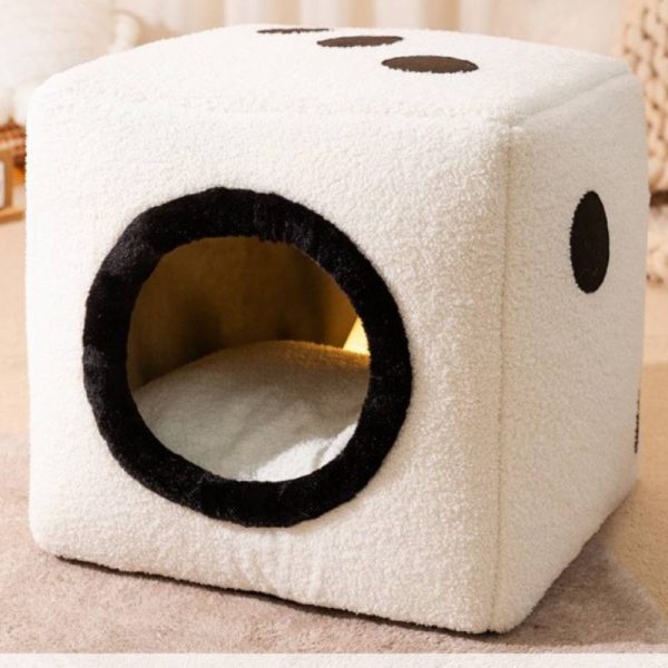 Cute, soft, comfortable, large space, warm pet house for cats and dogs