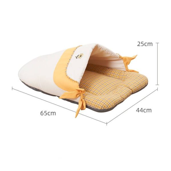 Cute sunflower-shaped comfortable and soft sleeping pet bed for cats and dogs