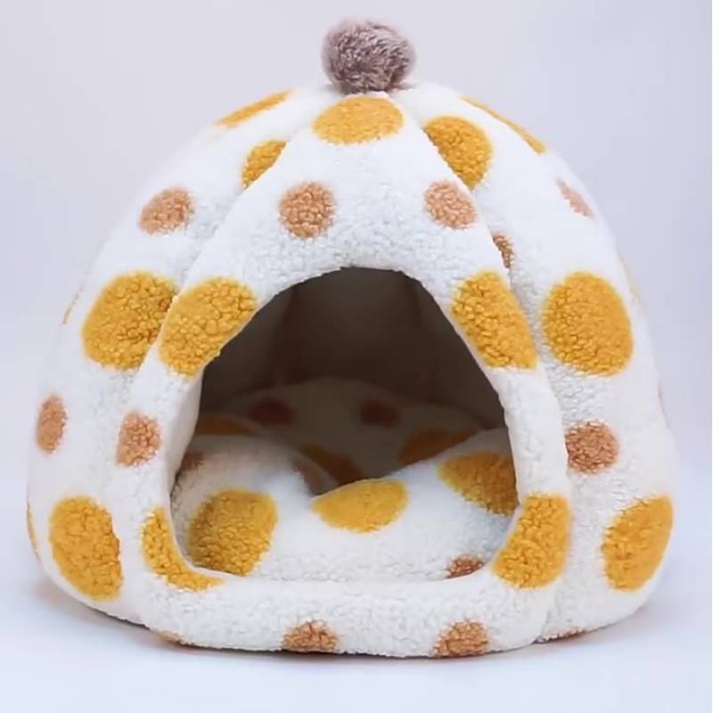 Cute polka dot warm enclosed large space pet house for cats and dogs