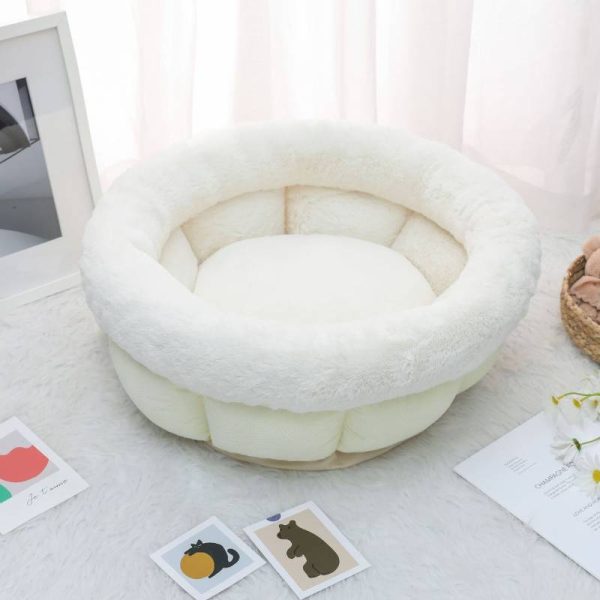 Lychee pattern flower shape soft cat bed and dog bed