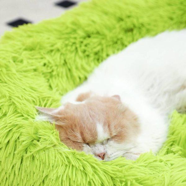 Stylish design plush triangular nest for cats and dogs