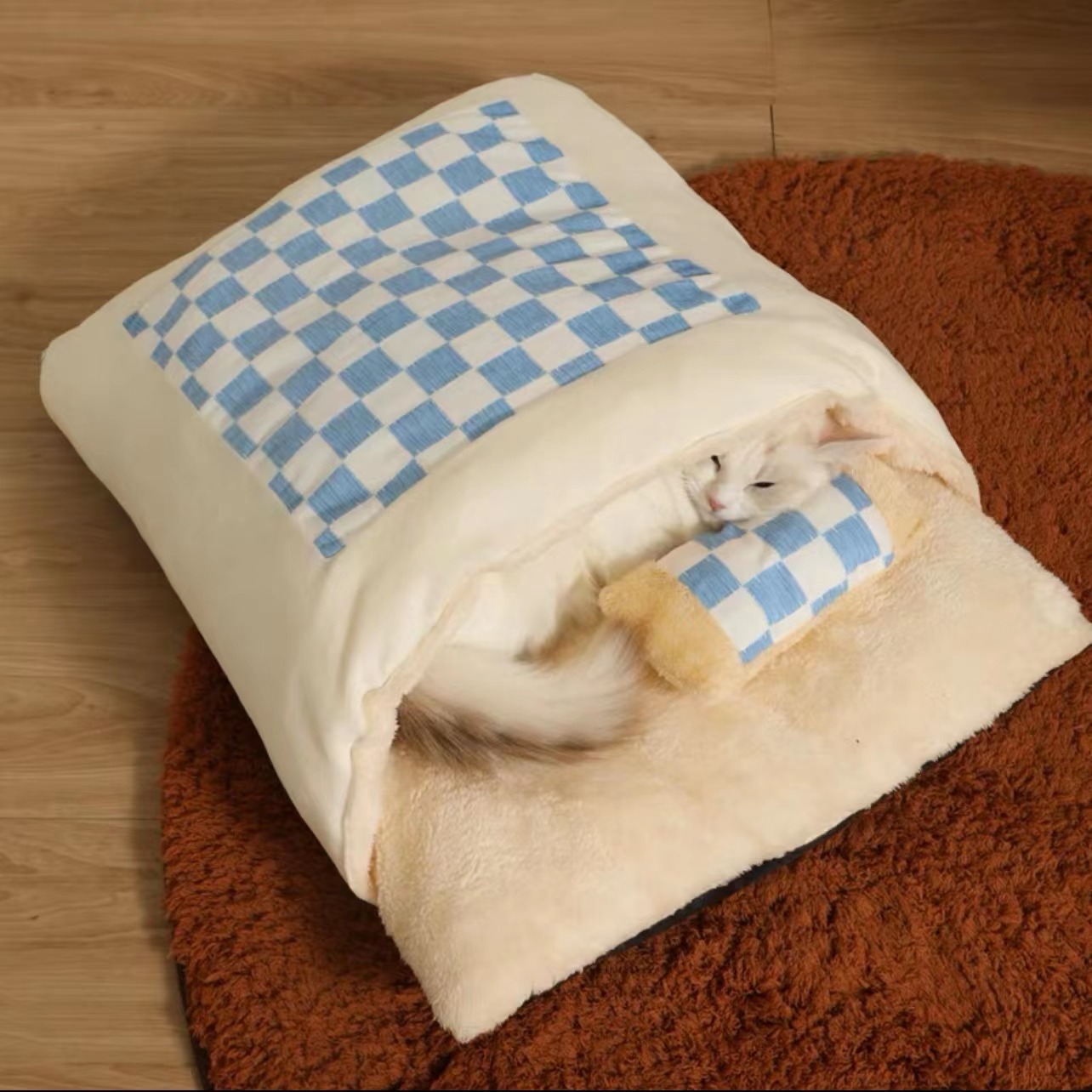 Winter sleeping bag style cute warm cat nest