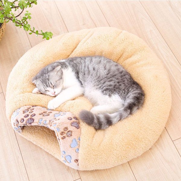 Caramel color thickened warm small opening closed cat sleeping bag